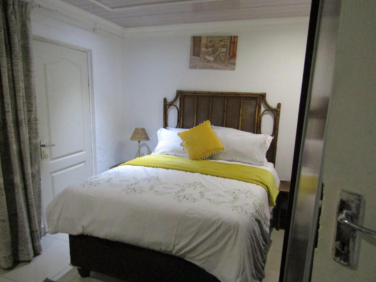 Phomolong Guest House 索韦托 外观 照片