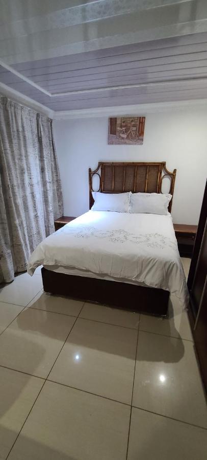 Phomolong Guest House 索韦托 外观 照片